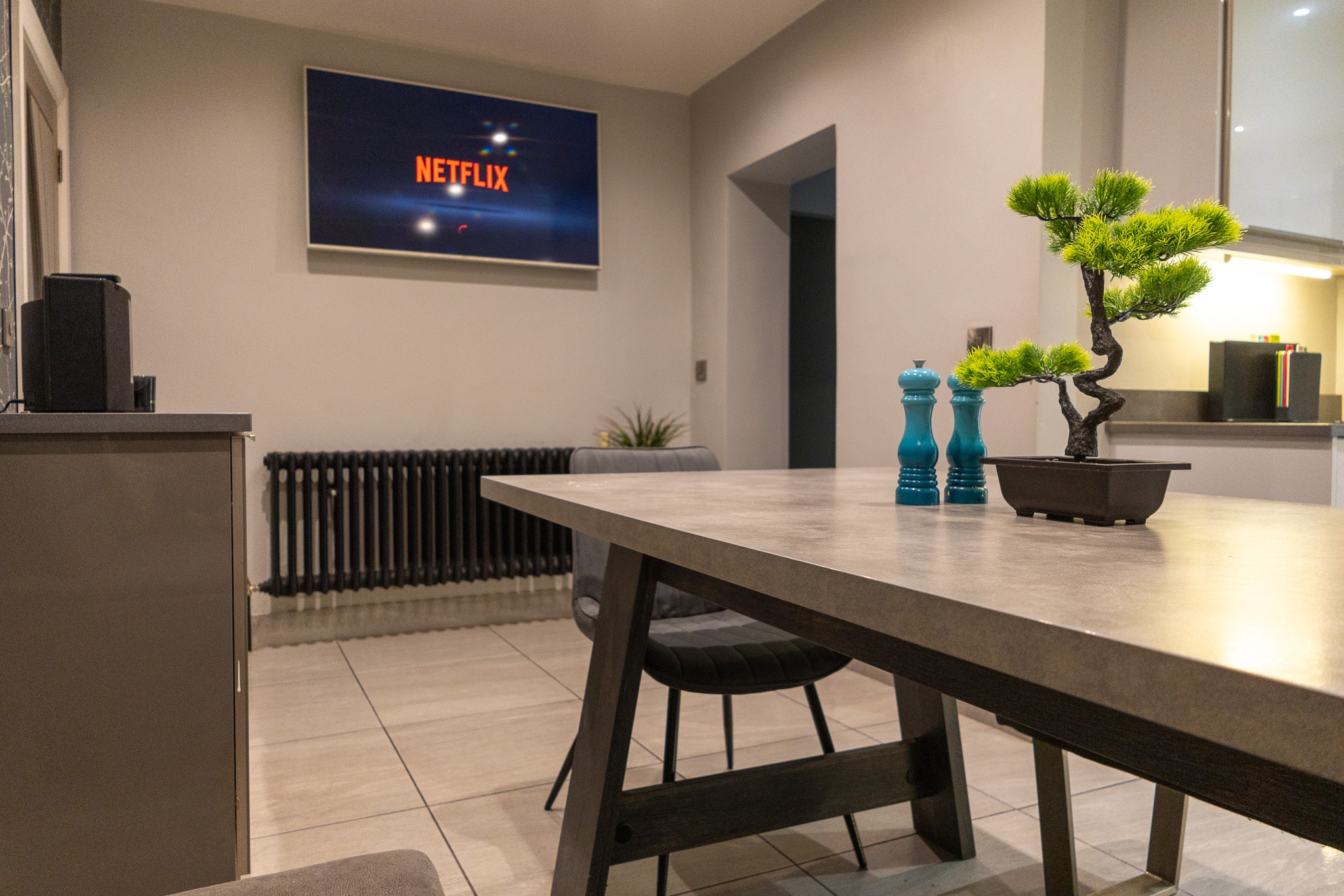 Sundale House dining room